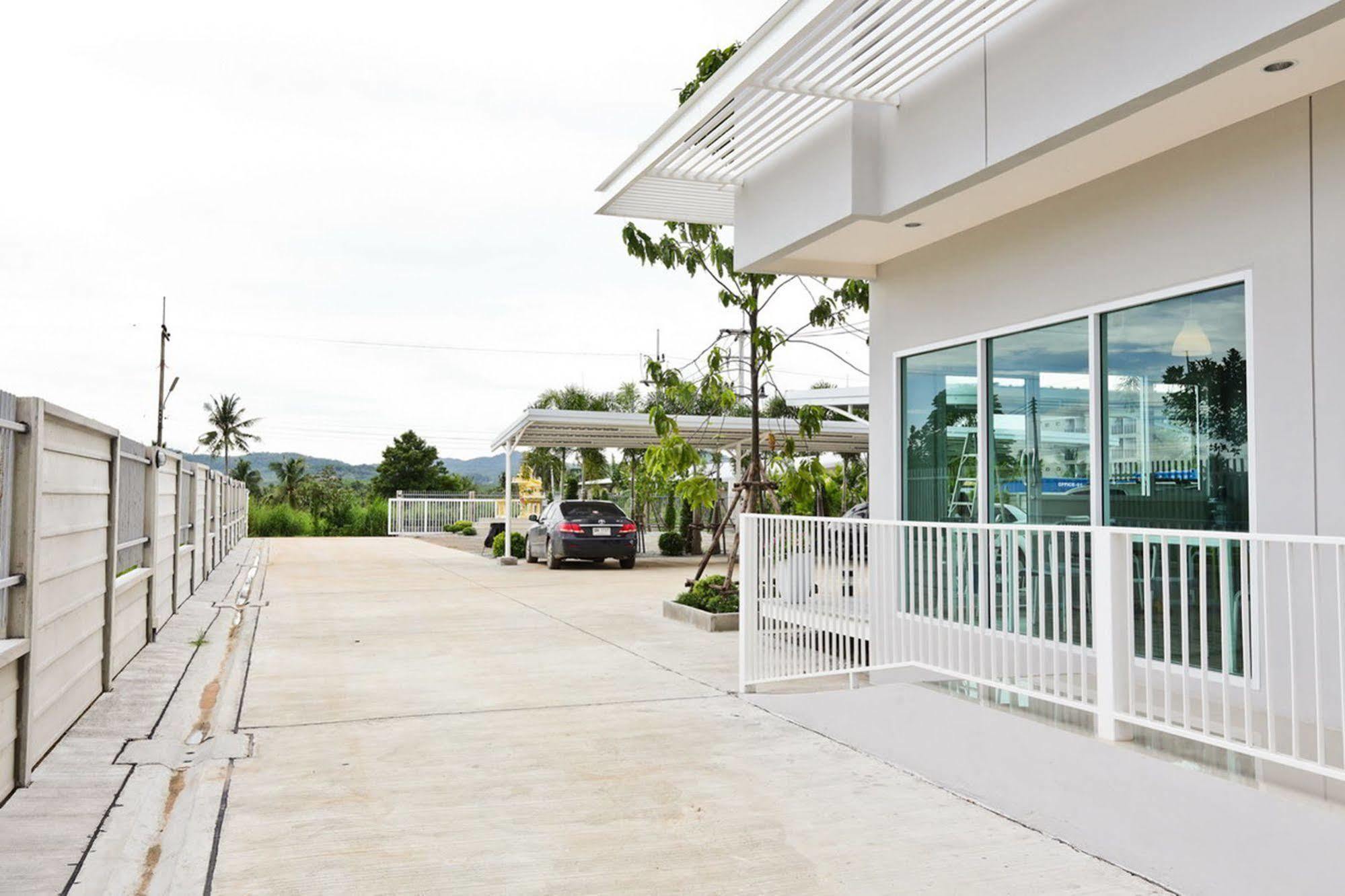 Rangh Place Ban Map Samet Daeng Exterior photo